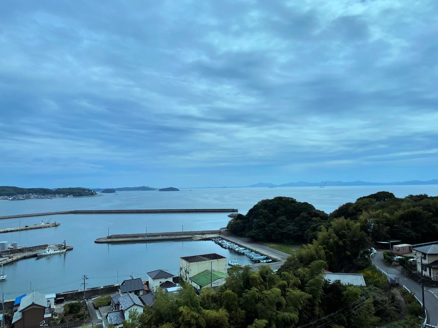 テラスがとても気持ち良い季節になりました🫠海を見ながらゆっくりお食事等お楽しみ下さい当ホテルの自慢の料理を是非🤗#西尾カフェ#西尾ランチ#テラス#テラス付きホテル#海 -ホテル ほほえみ天使 西尾 - Posted from Instagram