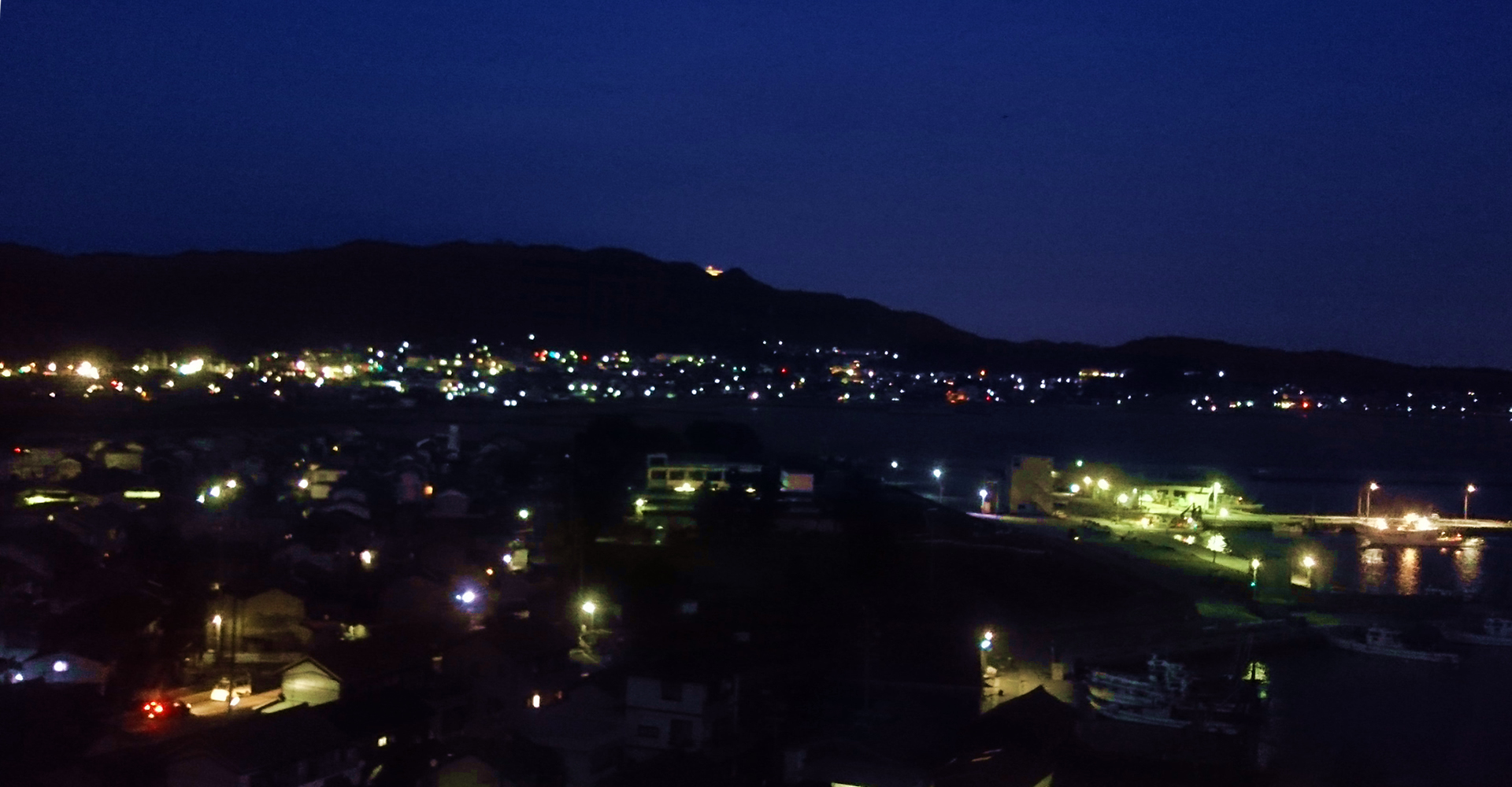 西尾市 ラブホテル ほほえみ天使 外観 夜景